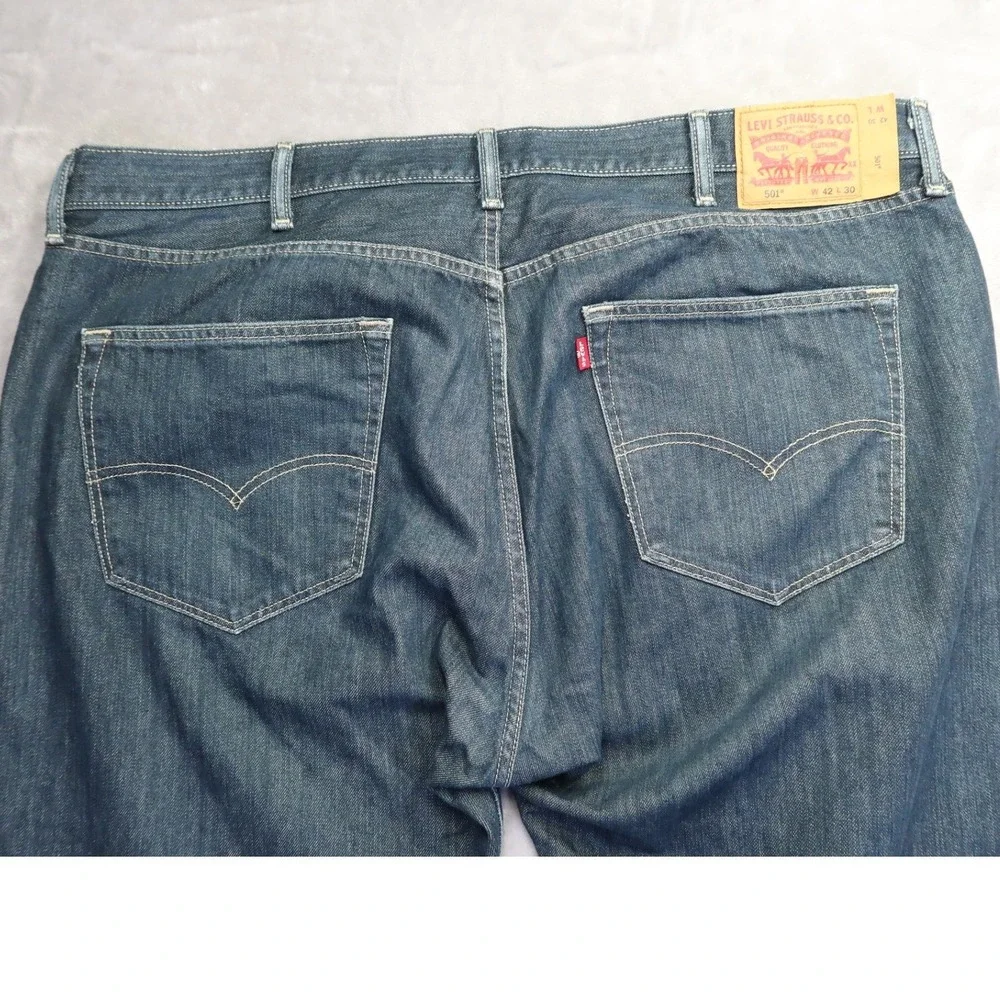 Levis 501 Original Fit Jeans Mens 42x30 Dark Wash Blue Button‎ Fly Denim Pants